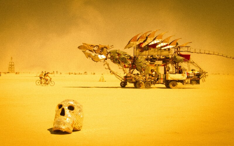Dragon Art Car in Desert