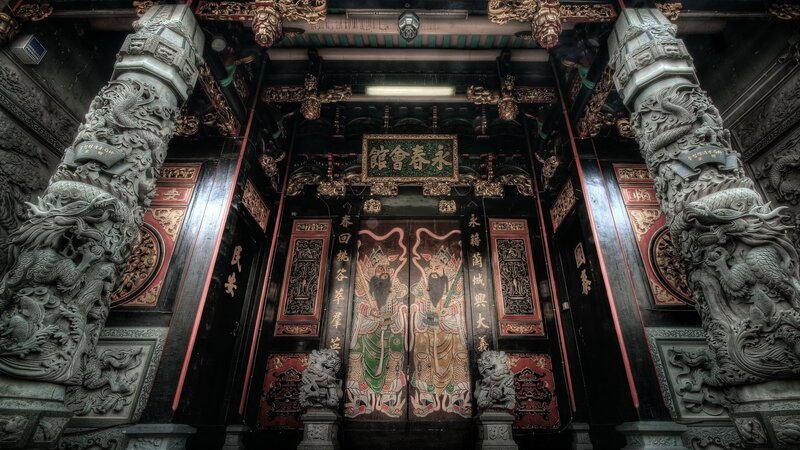 Dragon-carved Temple Pillars