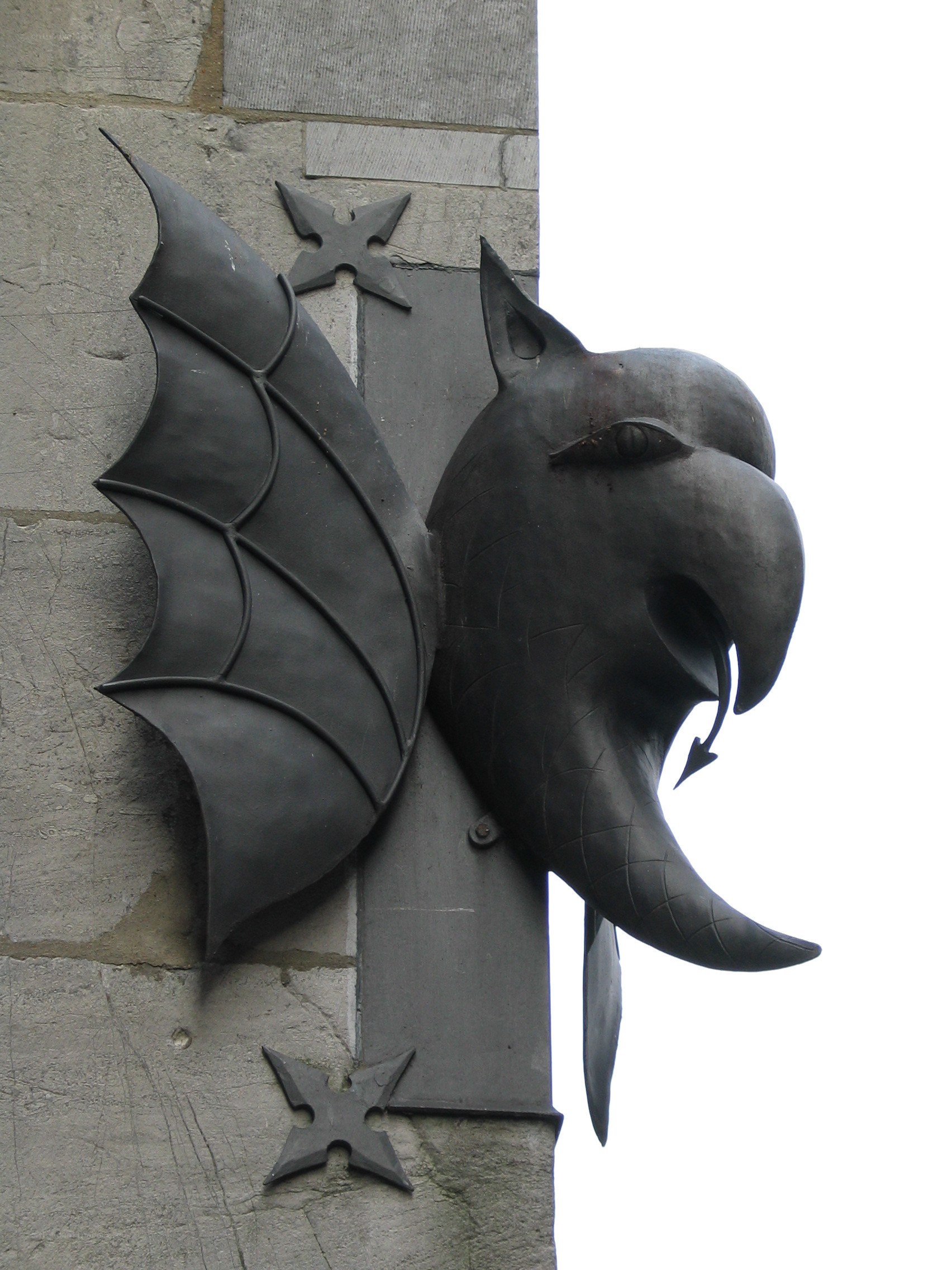 dragon head sculpture on wall