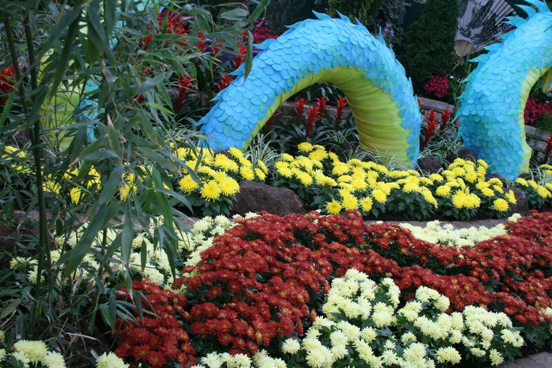Dragon Sculpture in Garden — Yellow