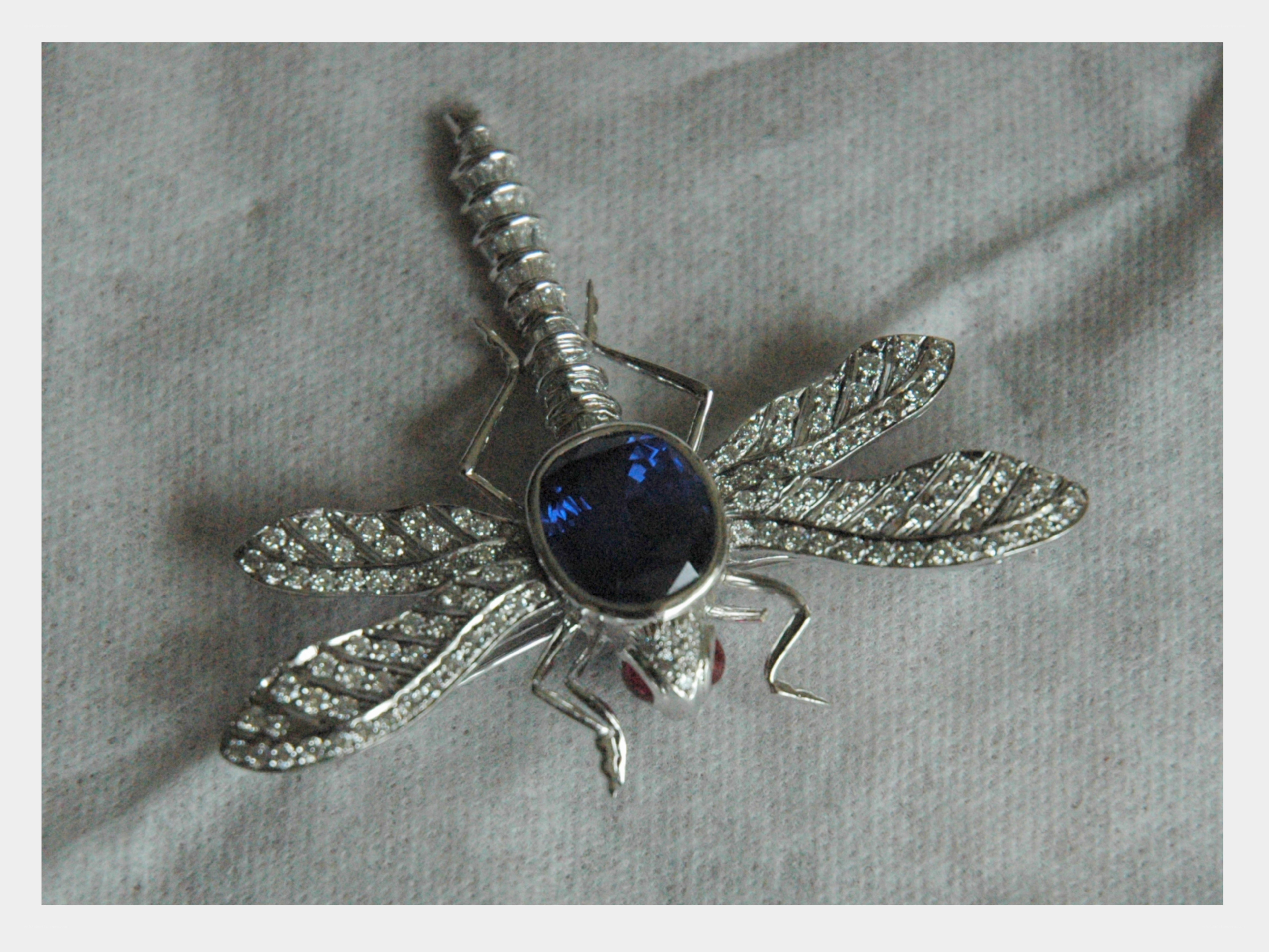 dragonfly brooch with sapphire