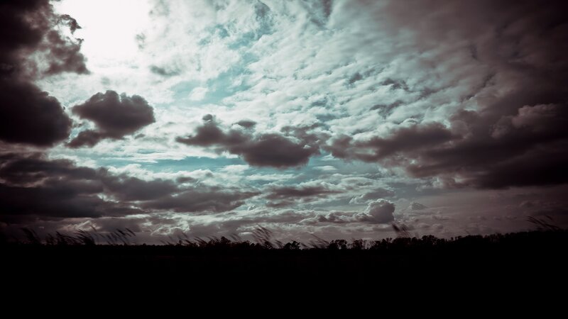 dramatic cloudy sky at dusk