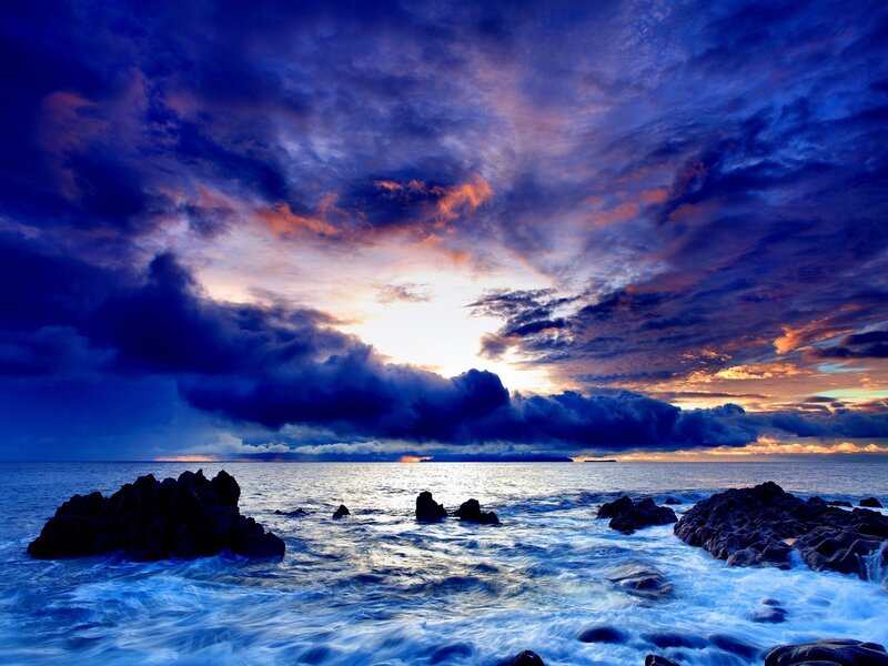 Dramatic ocean sunset