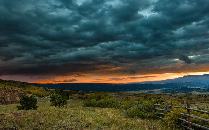 Dramatic Storm Clouds — Gray