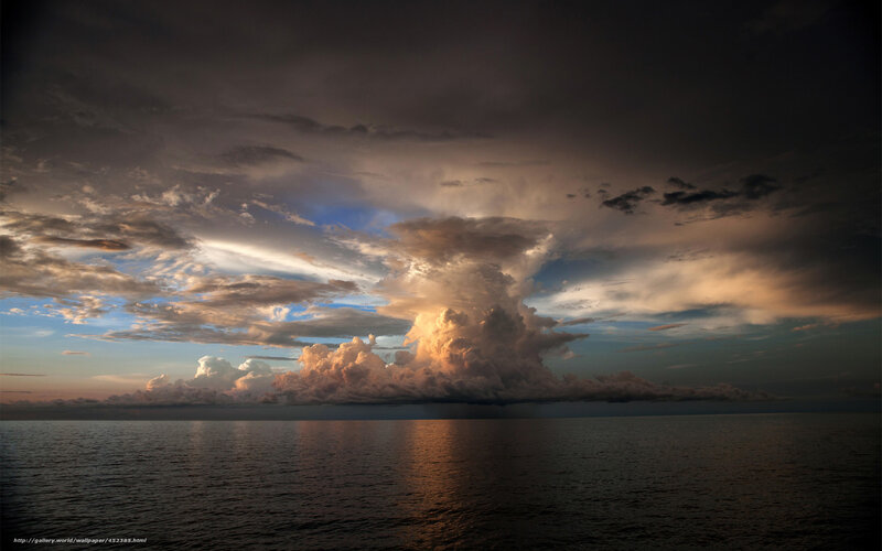 Dramatic storm clouds over ocean