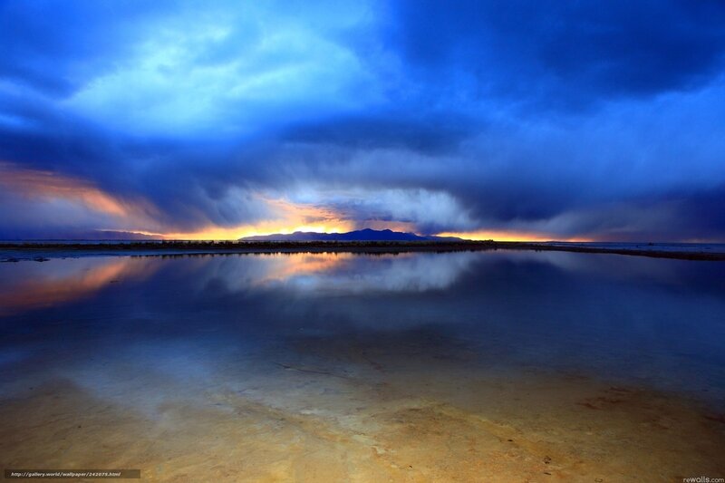 Dramatic storm over lake