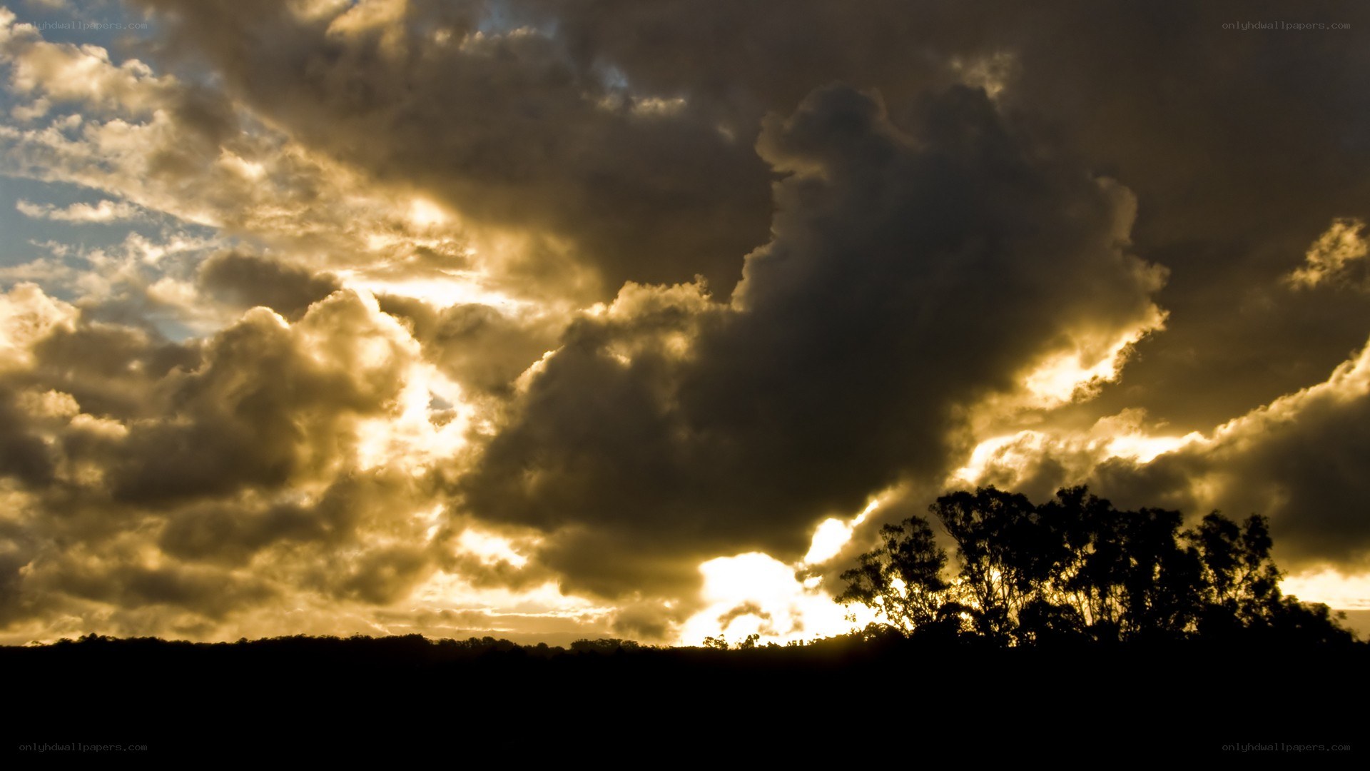 dramatic sunset clouds