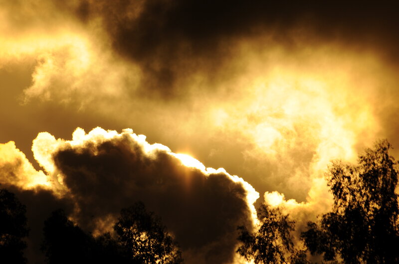 dramatic sunset clouds