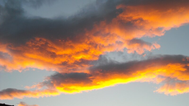 dramatic sunset clouds