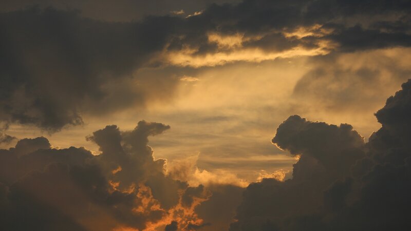 dramatic sunset clouds