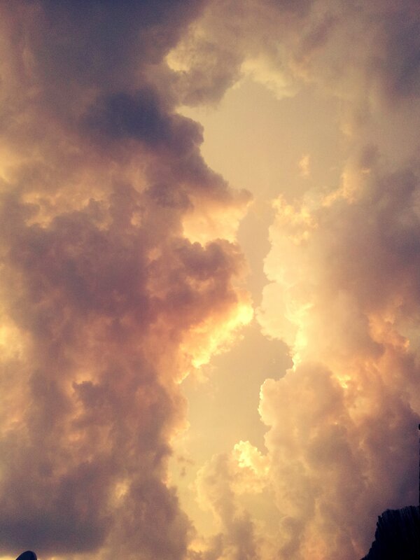 dramatic sunset clouds