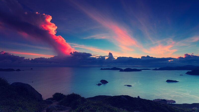 Dramatic Sunset over Sea