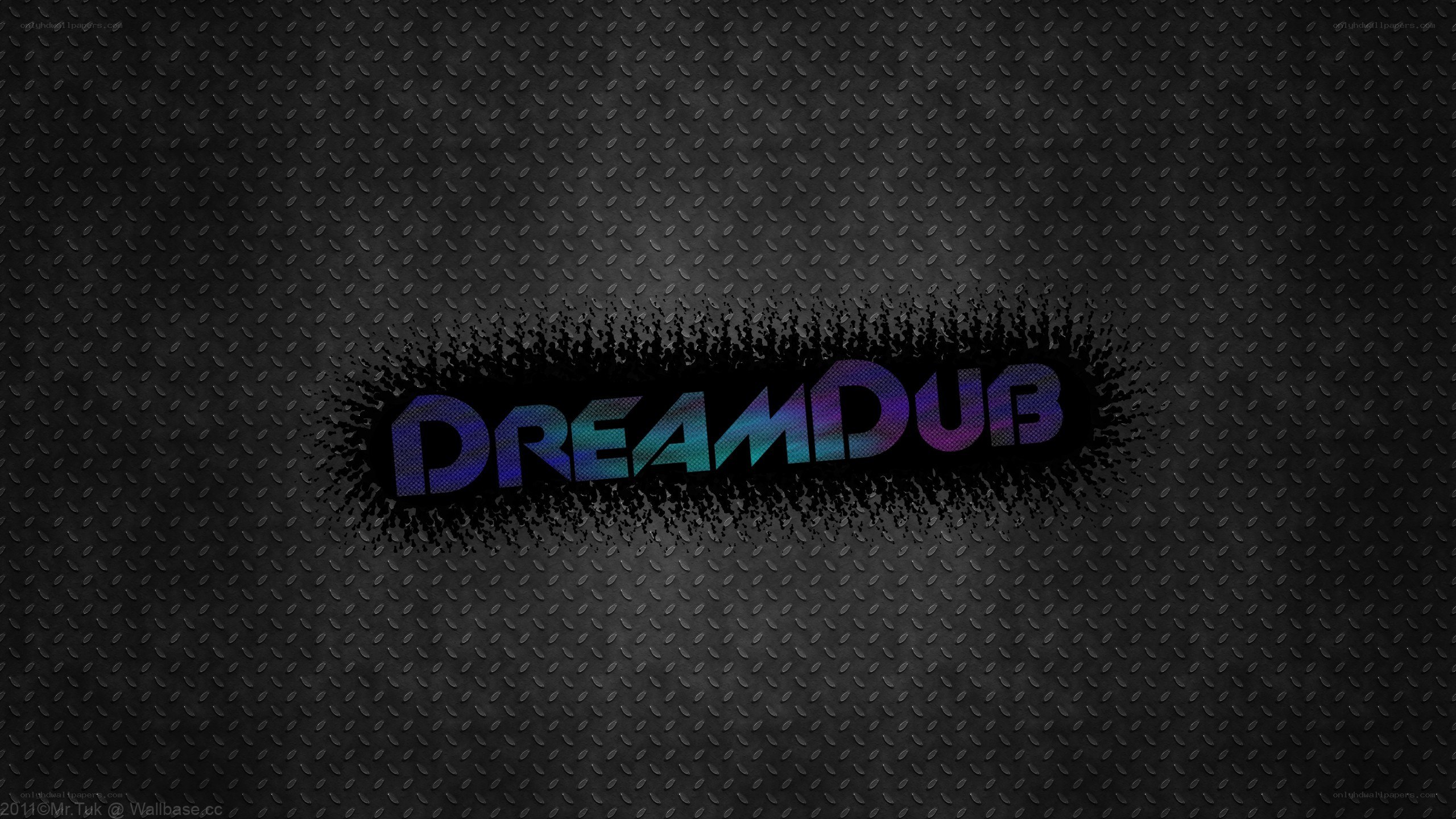 DreamDUB logo on metal background