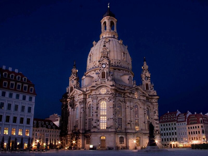 Dresden Frauenkirche — Blue