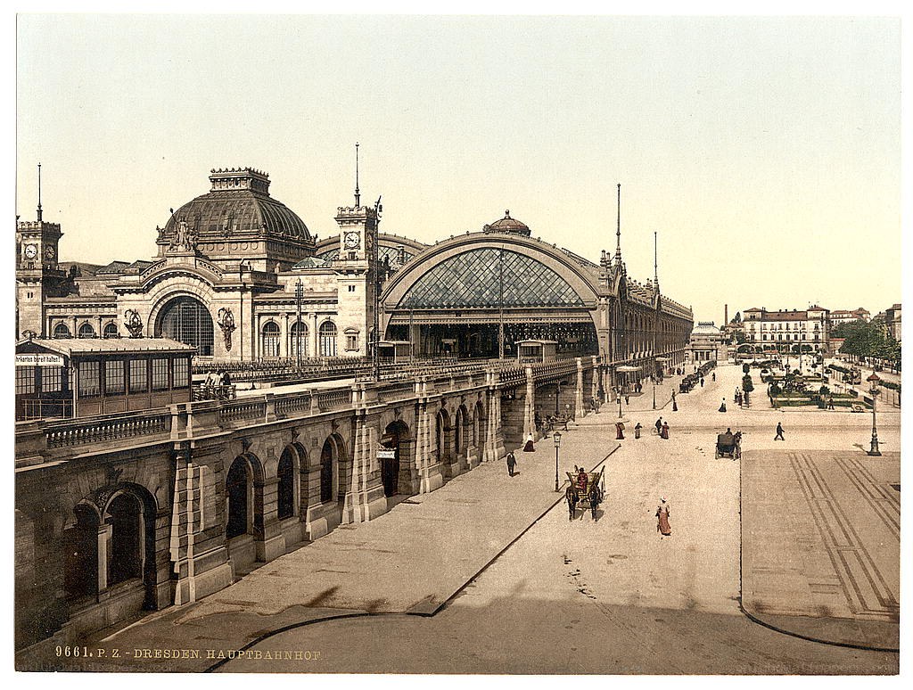 Dresden Hauptbahnhof station