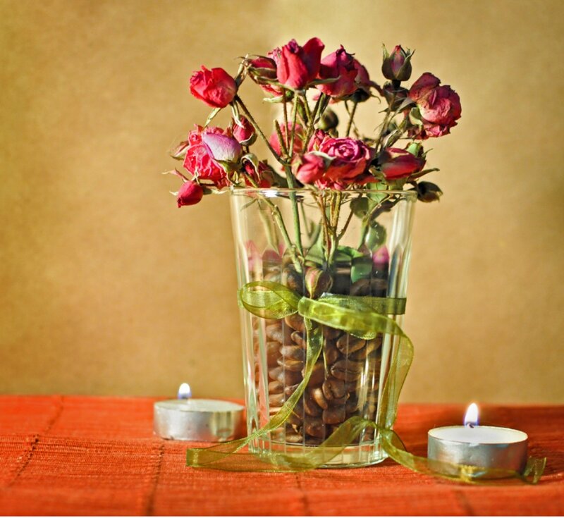 Dried Roses in Vase — Red
