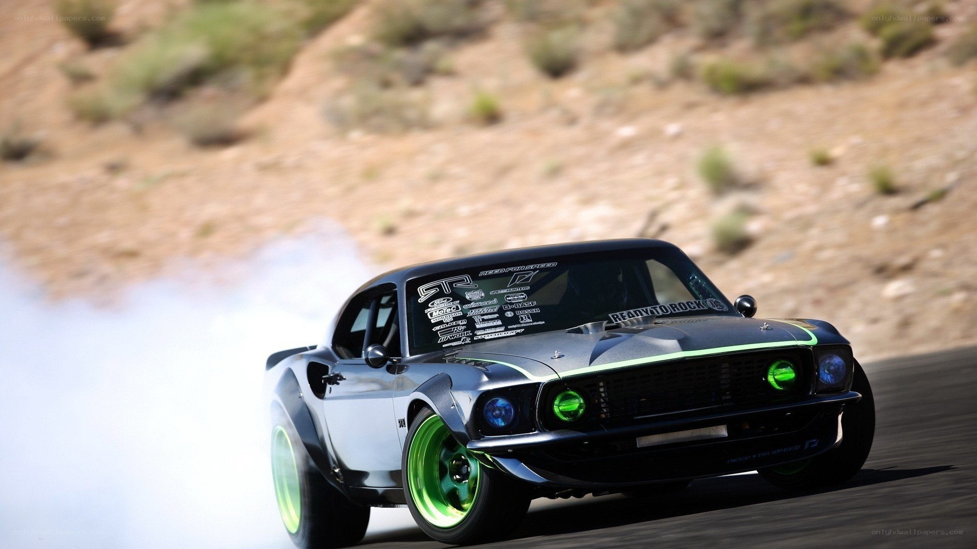 drifting muscle car