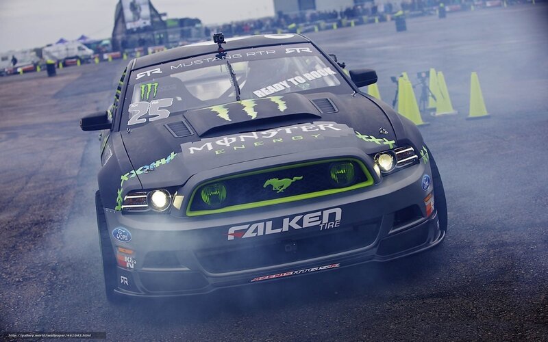 drifting mustang on track
