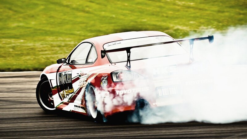 drifting race car