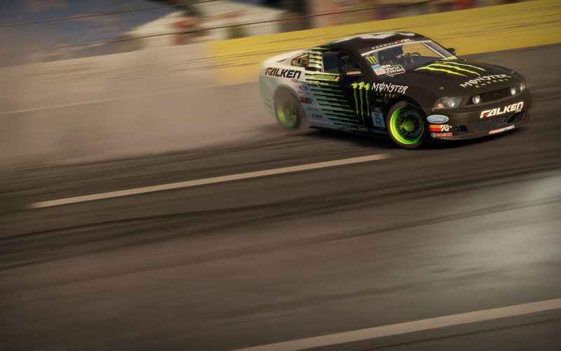Drifting Race Car — Black, Dynamic