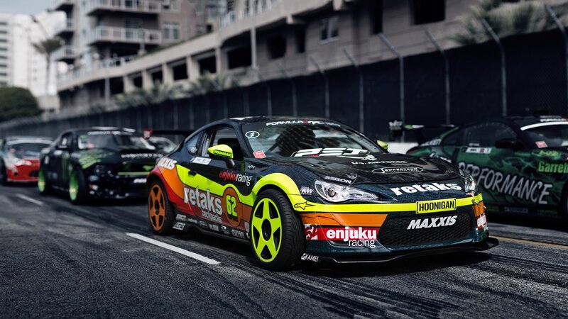 Drifting Race Cars — Black