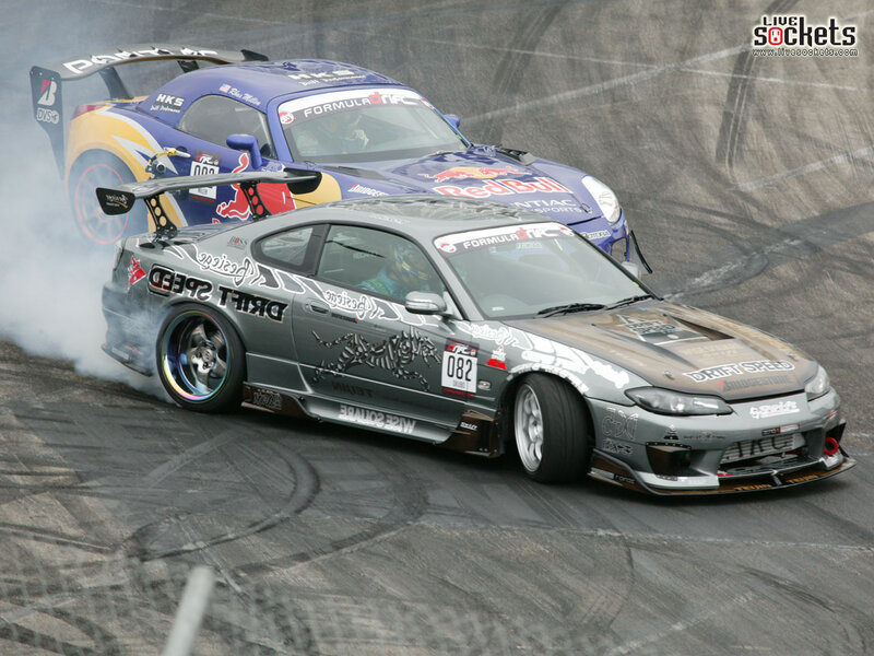 Drifting Race Cars — Gray