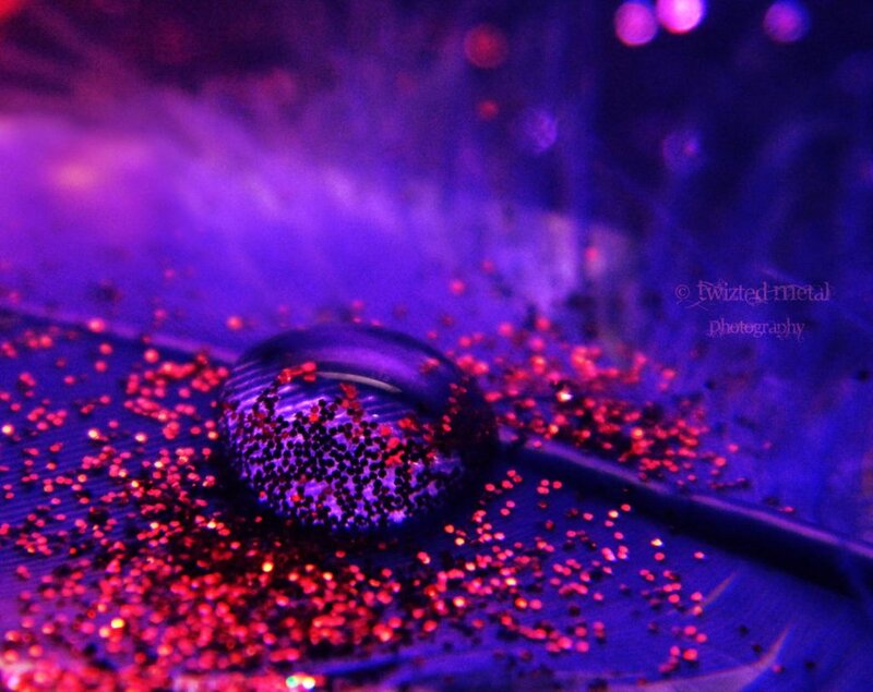 Drop on Red Glitter