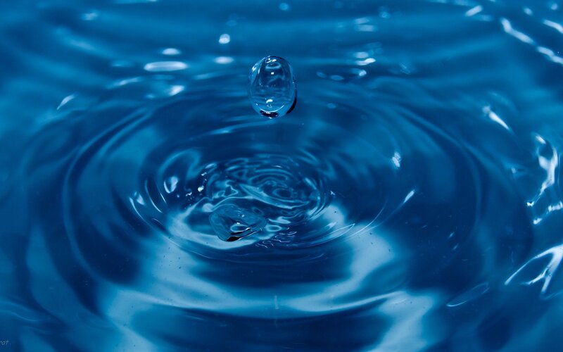 Droplet Falling into Water — Blue, Calm, Photograph
