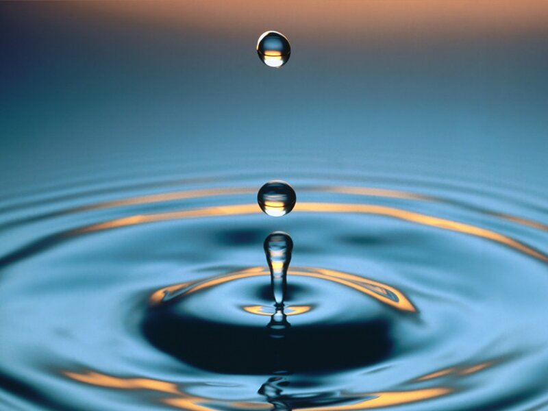Droplet Falling into Water — Blue