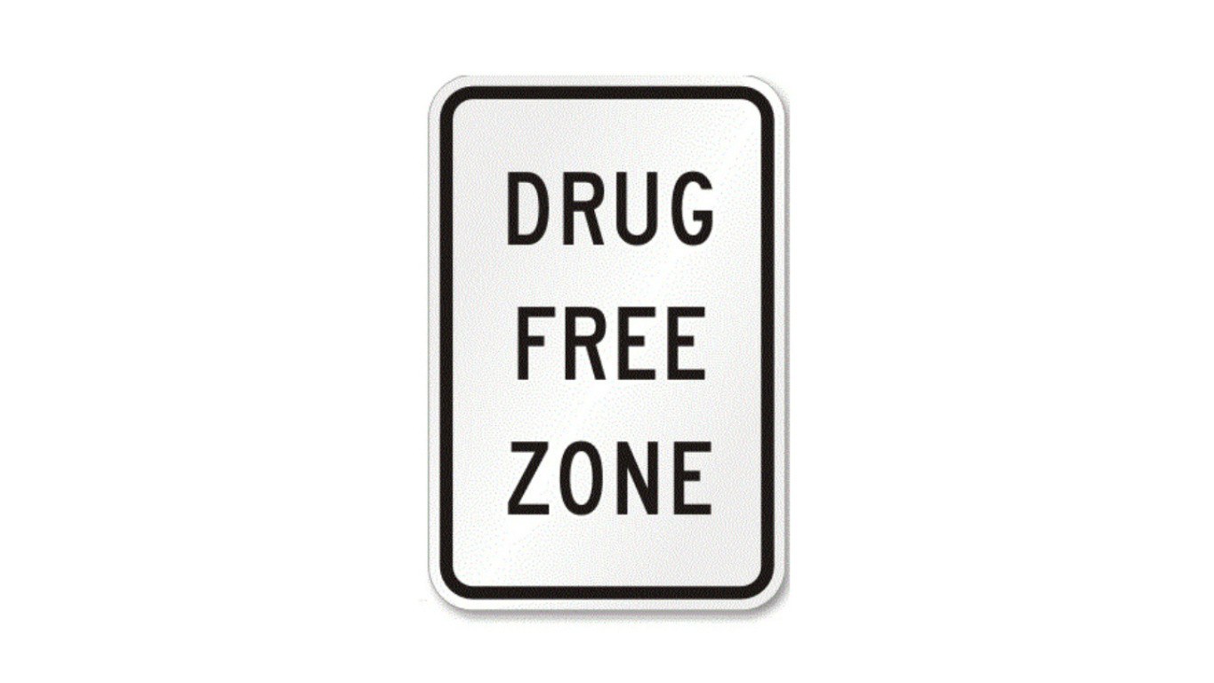 Drug Free Zone sign