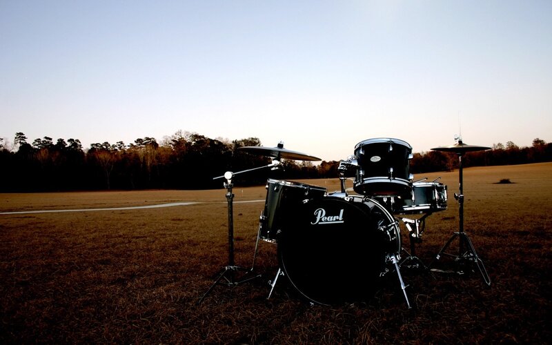 drum set in a field