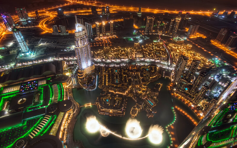 Dubai Fountain at Night — Green, Dramatic
