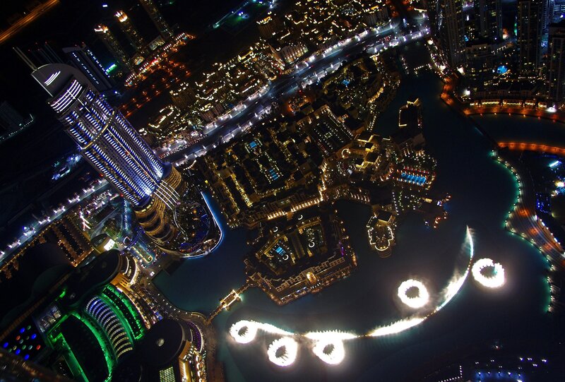 Dubai fountain show at night