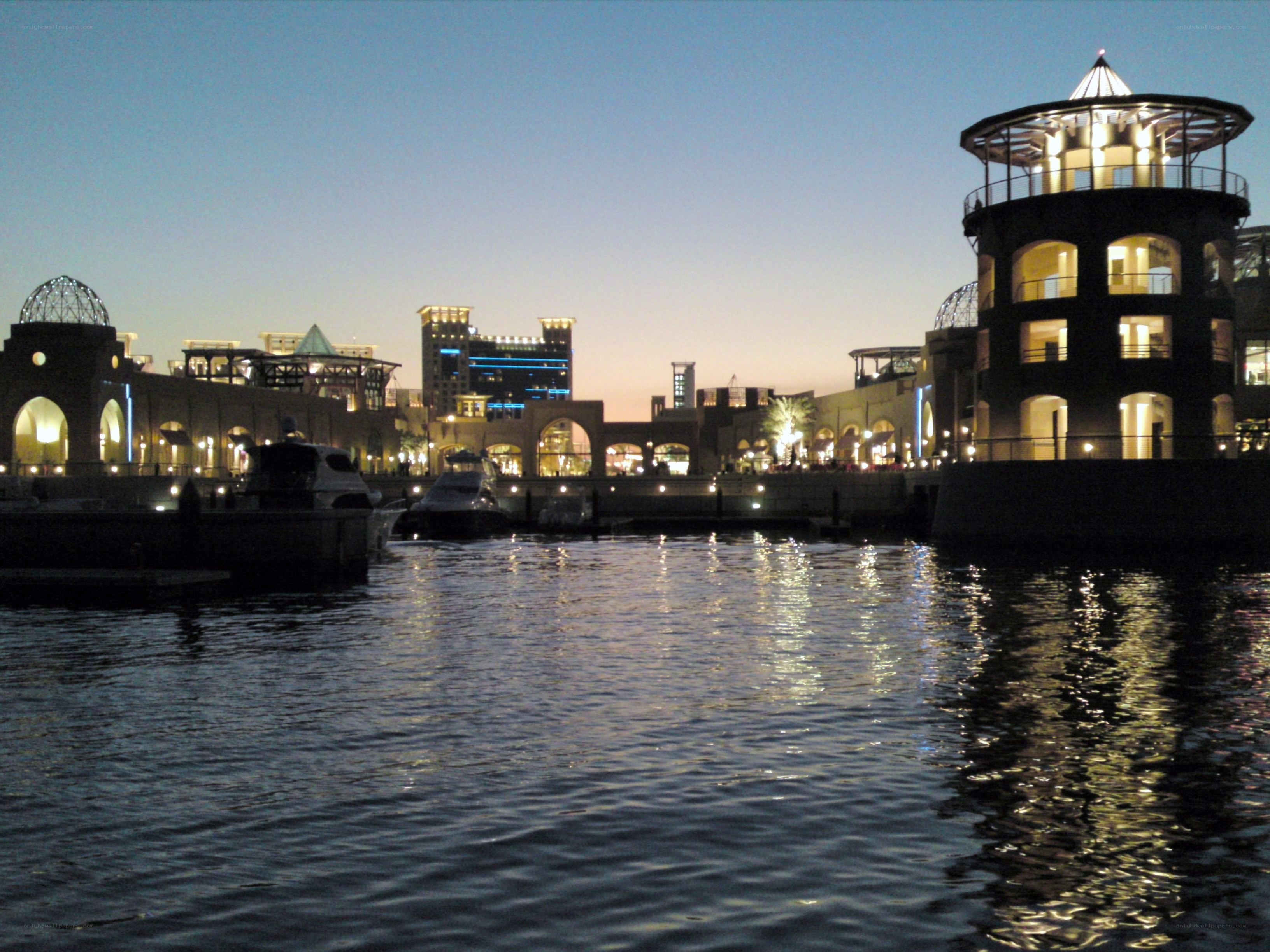 dubai marina at dusk