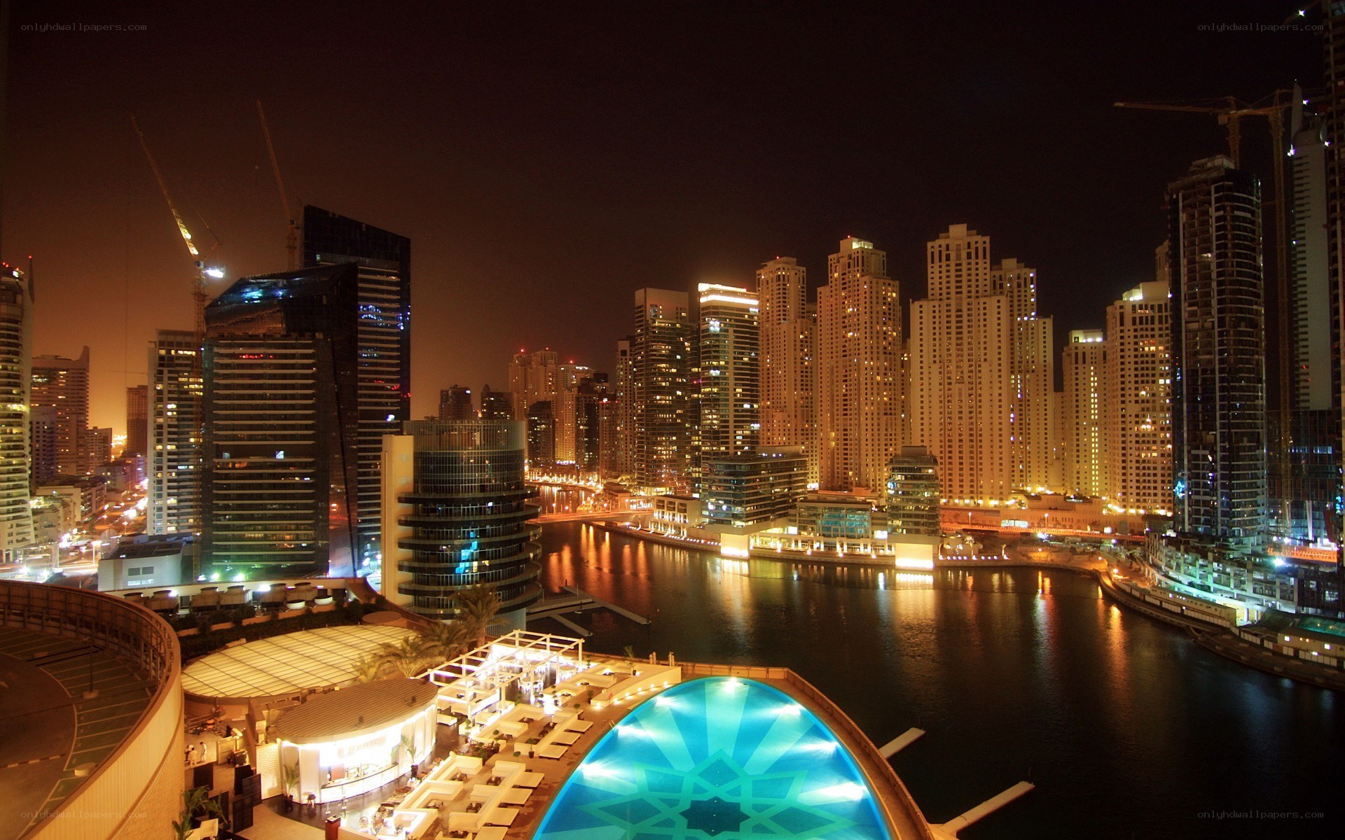 Dubai Marina at night
