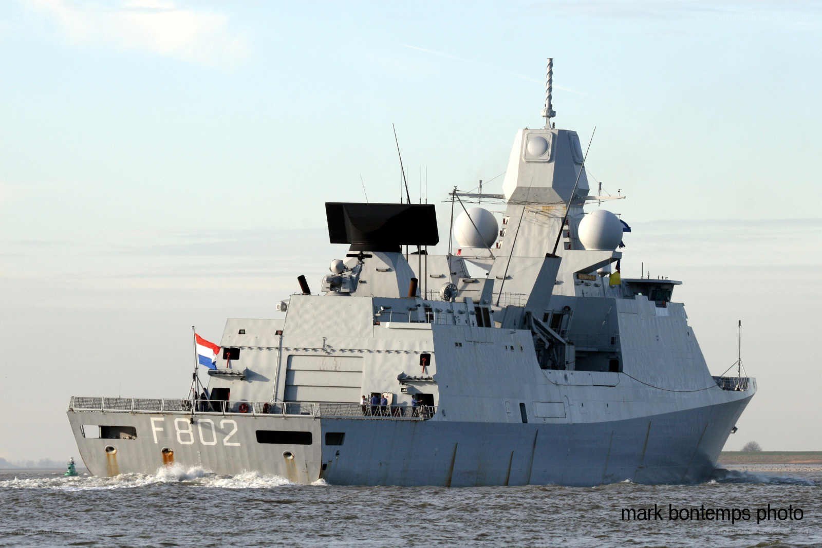 Dutch frigate F802