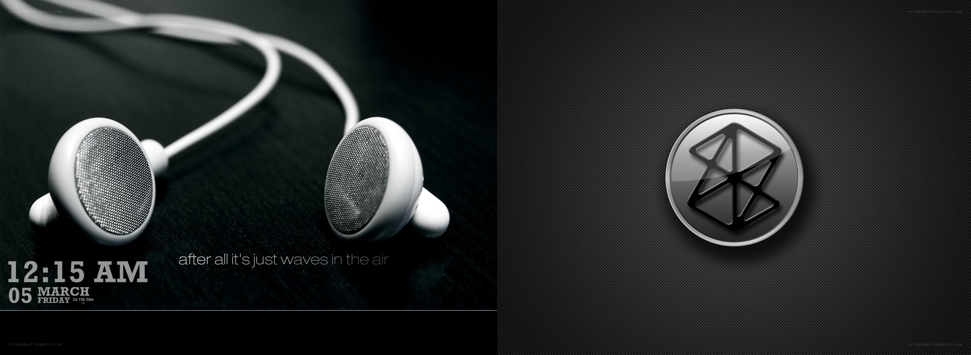 earbuds and bluetooth icon
