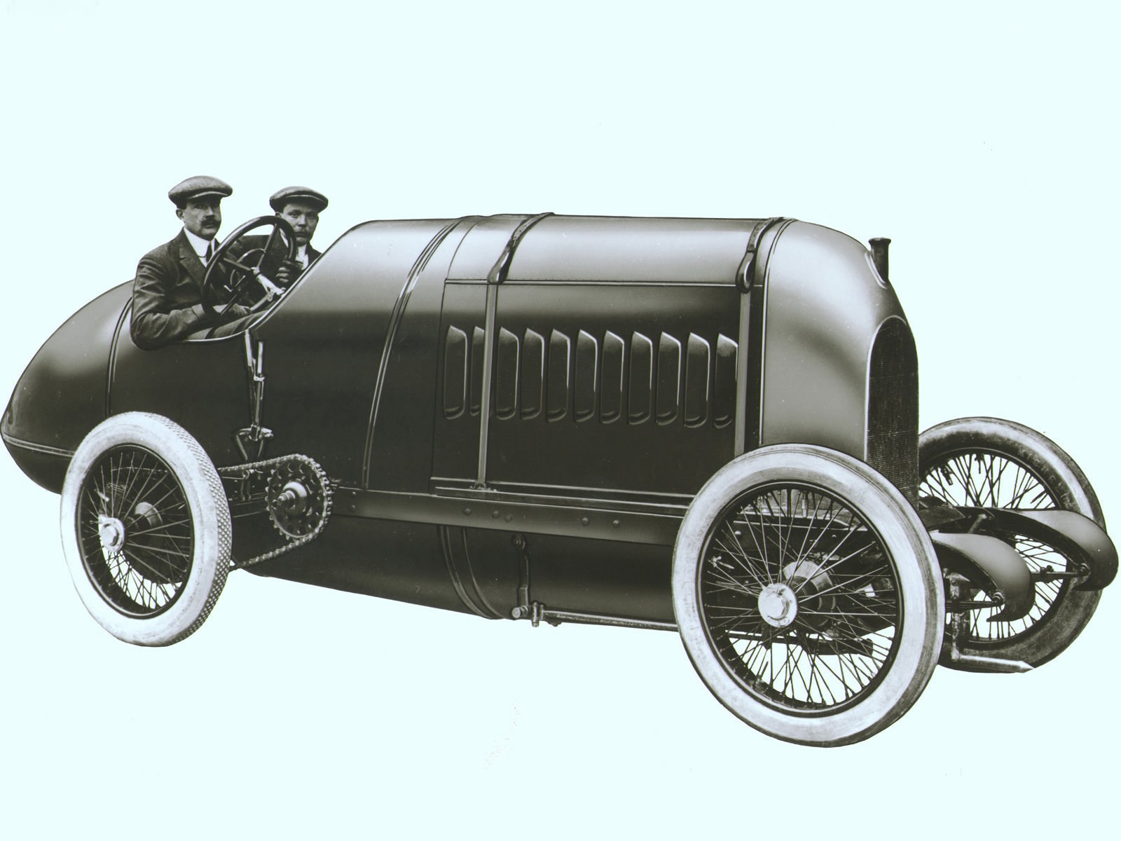 Early 20th-century race car