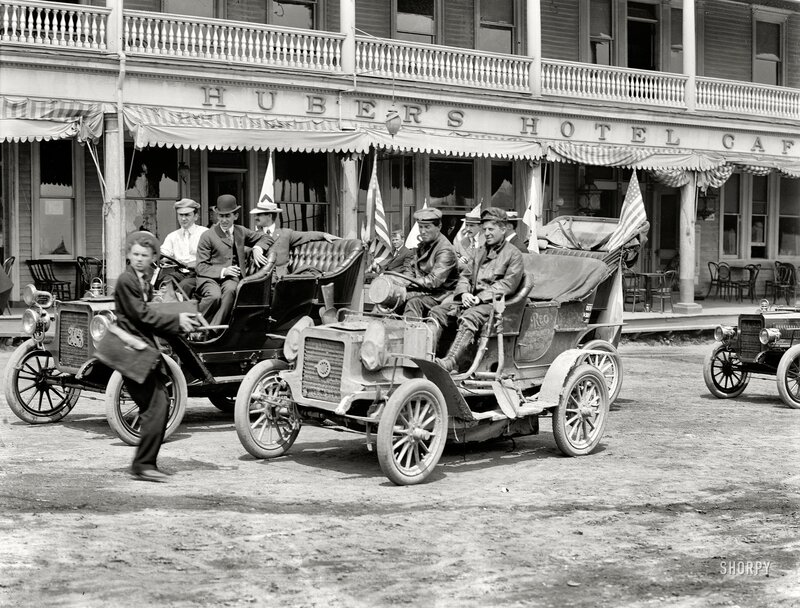 Early automobiles outside Huber's Hotel