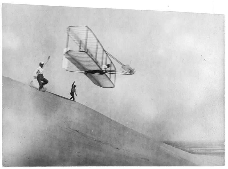 Early flight experiment on a dune