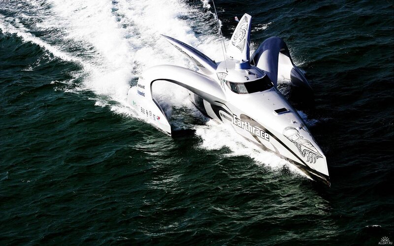 Earthrace Catamaran