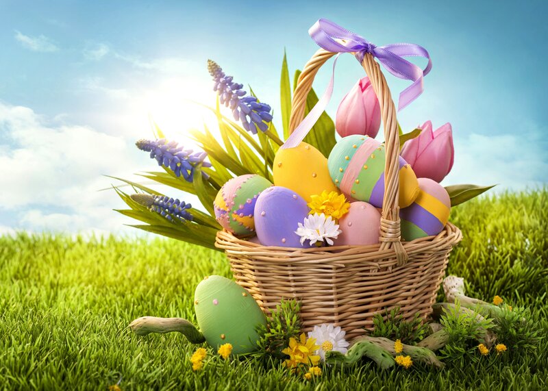 Easter Basket in Grass — Green