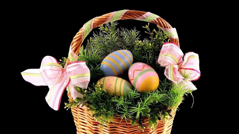 Easter Basket with Eggs — Green, Festive, Spring, Photograph, Grass