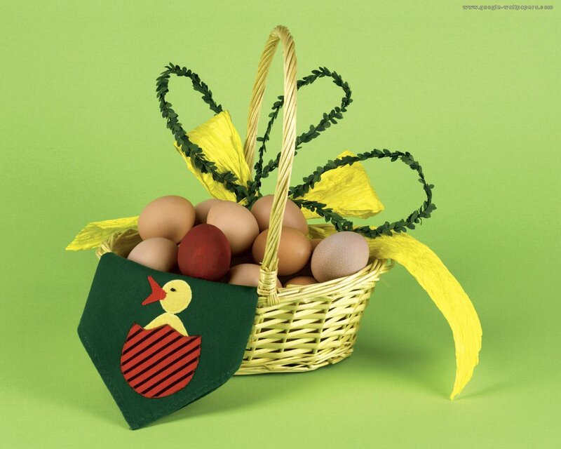 Easter Basket with Eggs — Green, Festive