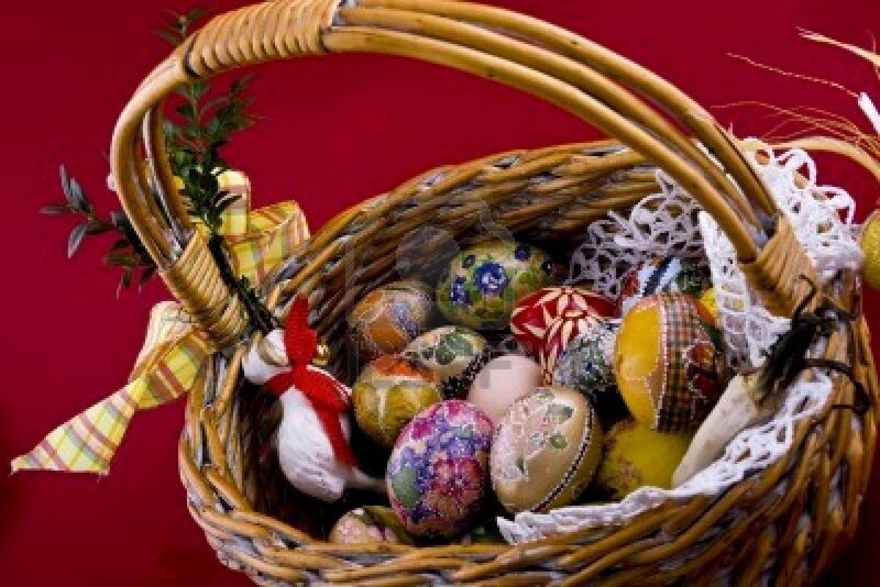 Easter Basket with Eggs — Red