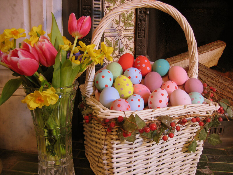 Easter Basket with Flowers — Pink, Festive