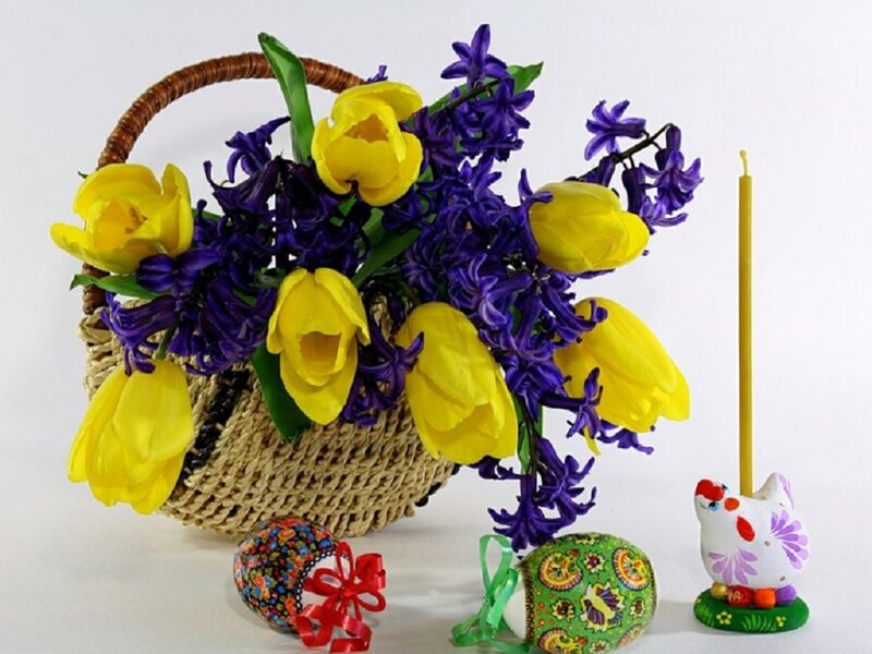 Easter Basket with Flowers — Yellow, Festive, Spring, Photograph