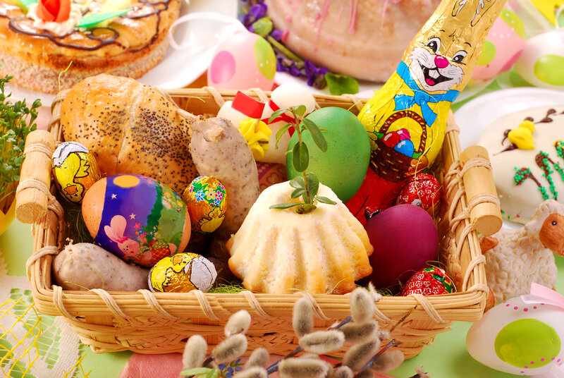 Easter Basket with Treats — Yellow