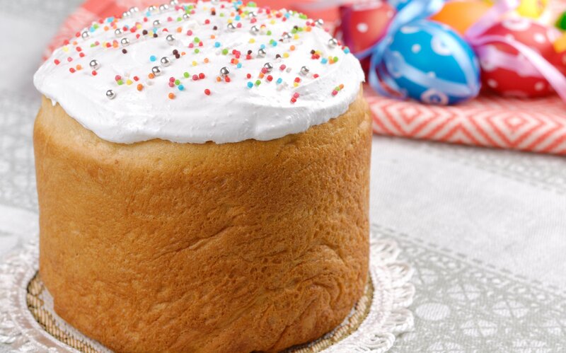 Easter bread with colorful eggs