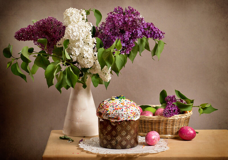 Easter Cake and Flowers — Purple